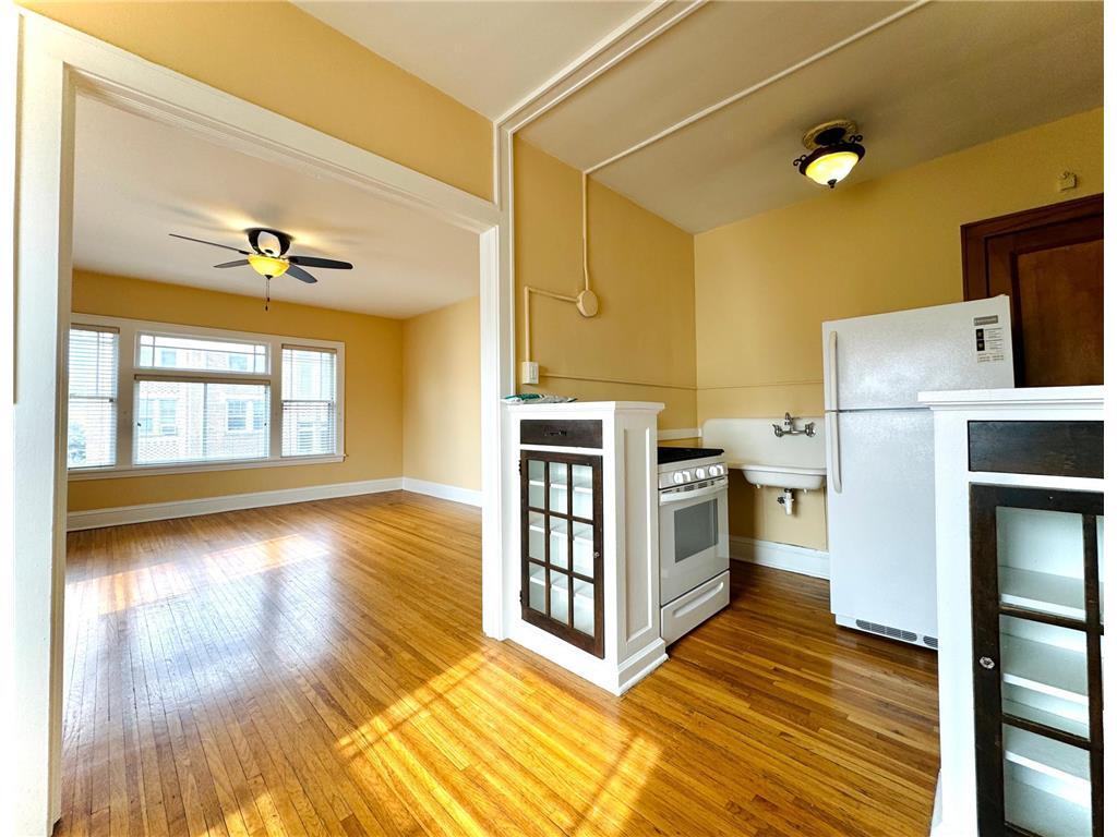 2545 Garfield Ave Unit 6, Minneapolis, MN 55405 Room for Rent in