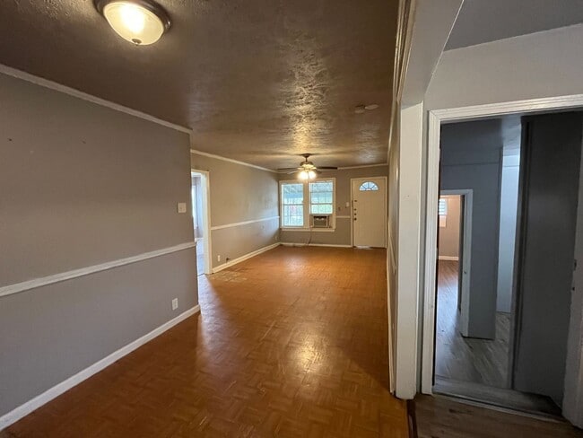 Foto del edificio - Calallen School District!!