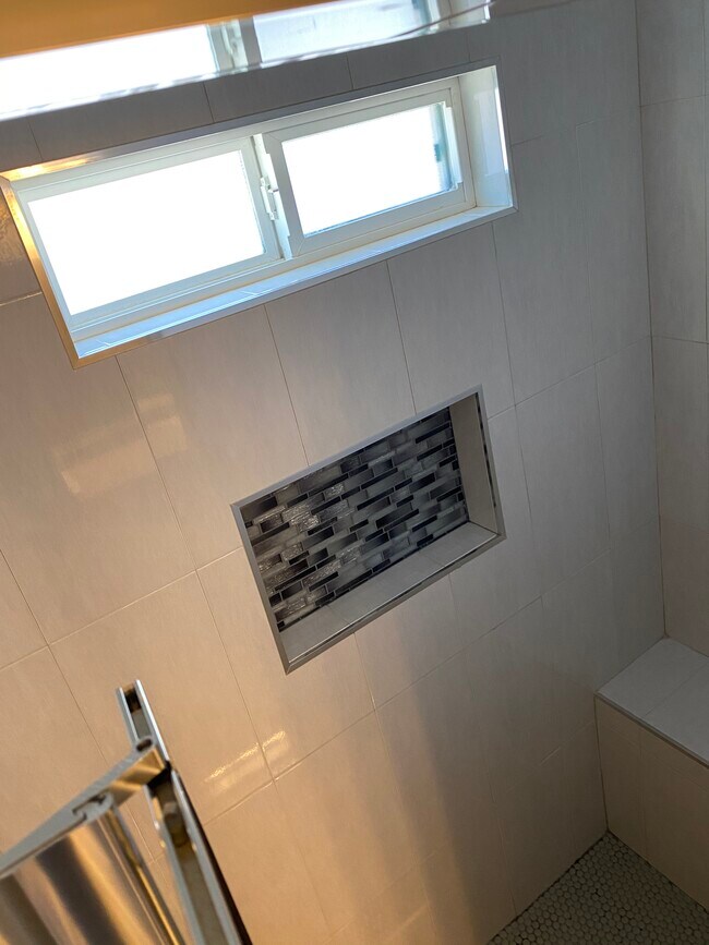 Foto del edificio - 513 Teague Avenue