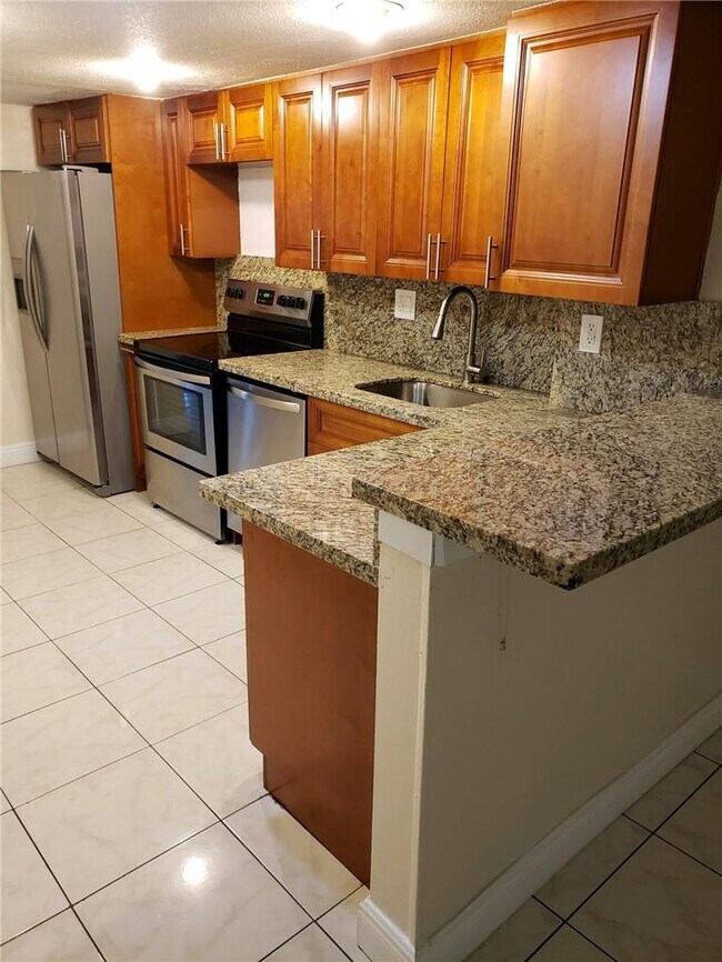 Foto del edificio - 2743 NW 47th Terrace