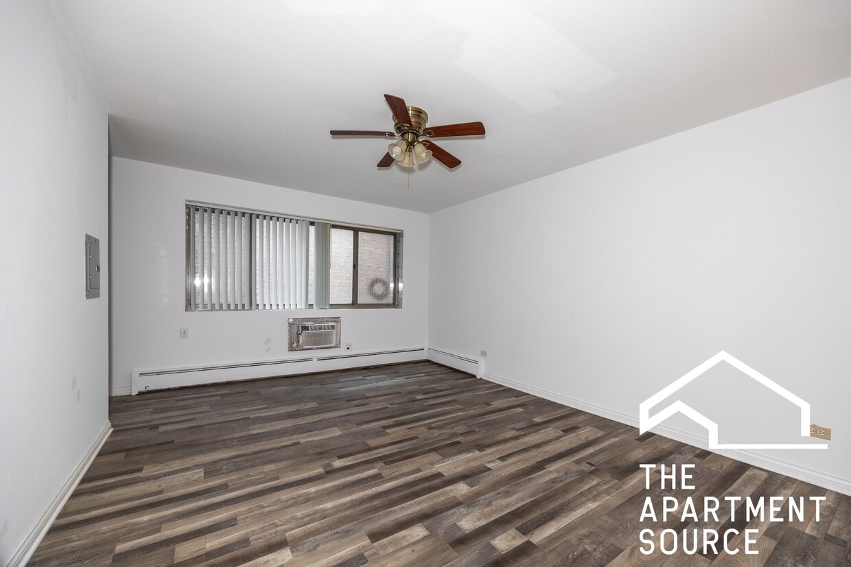 Photo - 6250 North Kenmore Ave. Unit 206