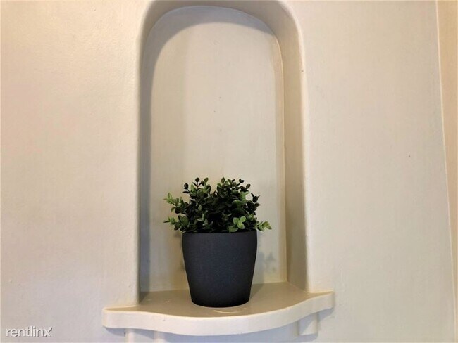 Foto del edificio - 1 br, 1 bath Apartment - 96 S 10th St