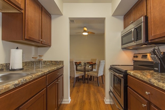 Building Photo - Regency Apartments
