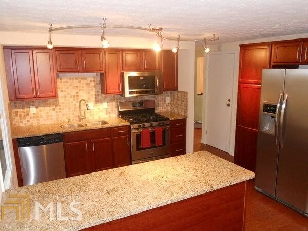 Building Photo - 107 Fortress Dr