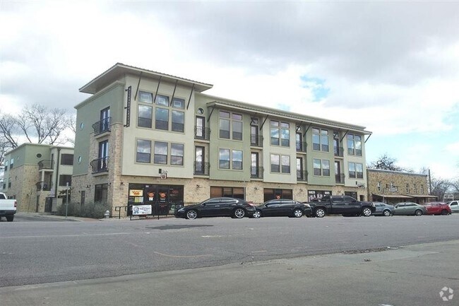 Building Photo - Hickory Street Lofts