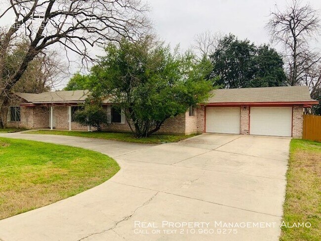 Building Photo - 214 Halbart Dr