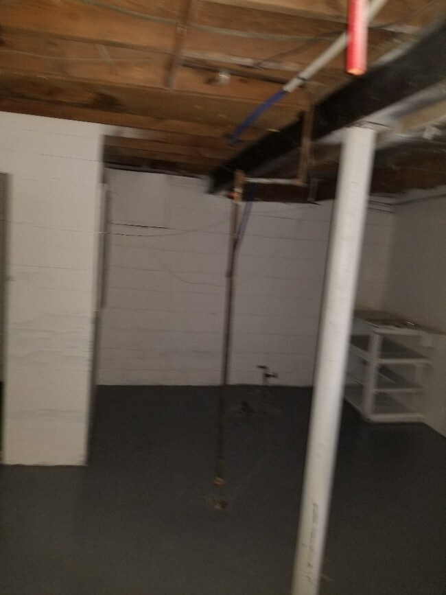 Foto del edificio - 10172 Somerset Ave