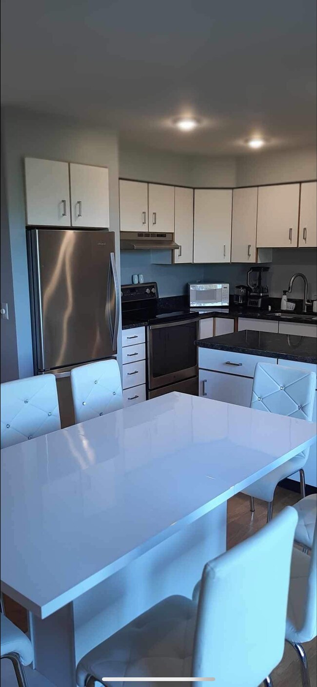 Foto del edificio - 301 Sunny View Ln