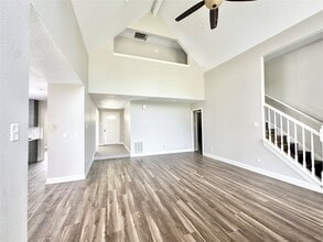 Building Photo - 2523 Castle Pl