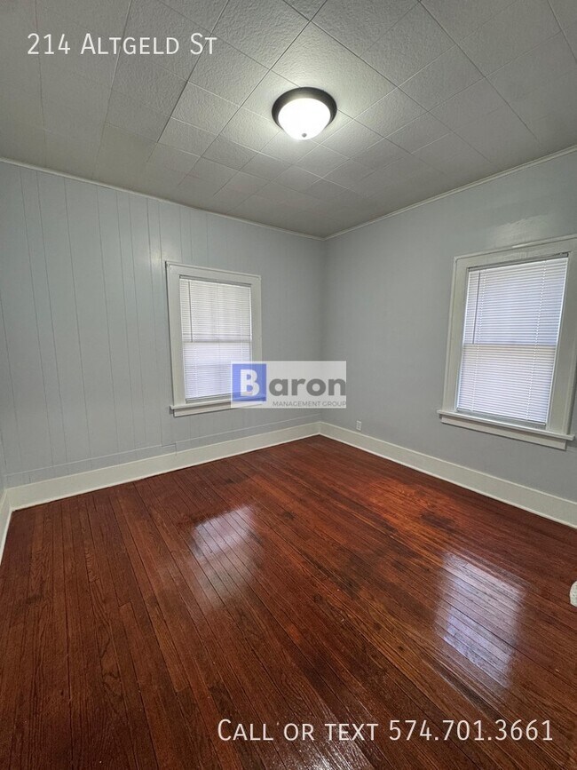 Foto del edificio - 214 Altgeld St