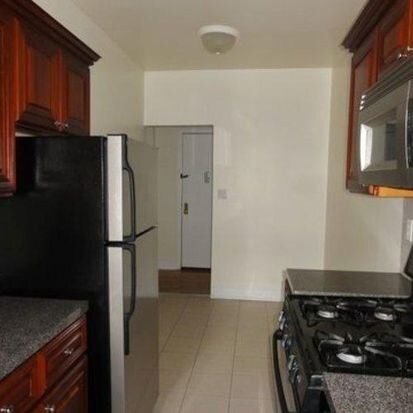 Foto principal - 590 E 3rd St