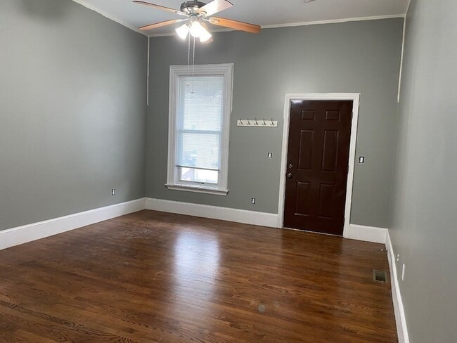 Photo - 105 Washington St Apartment