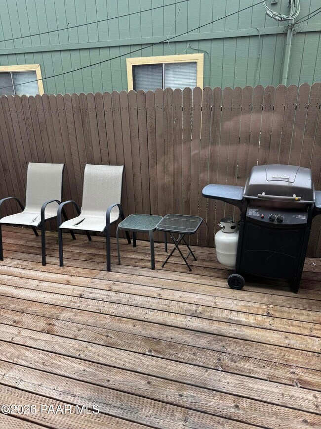 Foto del edificio - 845 Sunset Ave