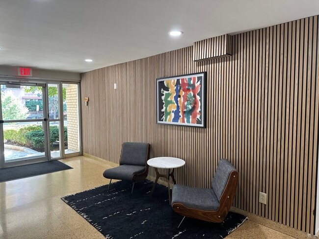 Foto del edificio - 2620 16th Street Apartments