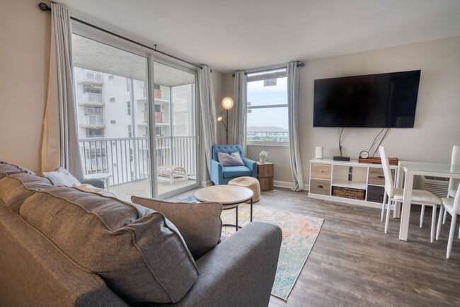 Foto del edificio - 5800 Bonita Beach Rd SW