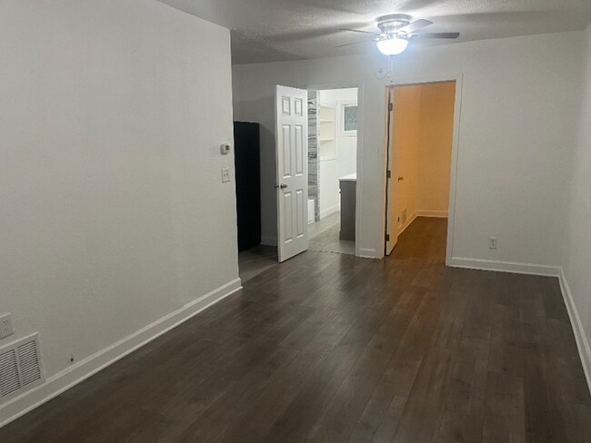 Building Photo - 1801 Harrison Ave