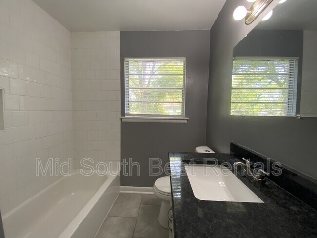 Foto del edificio - 6400 Pecan Ave