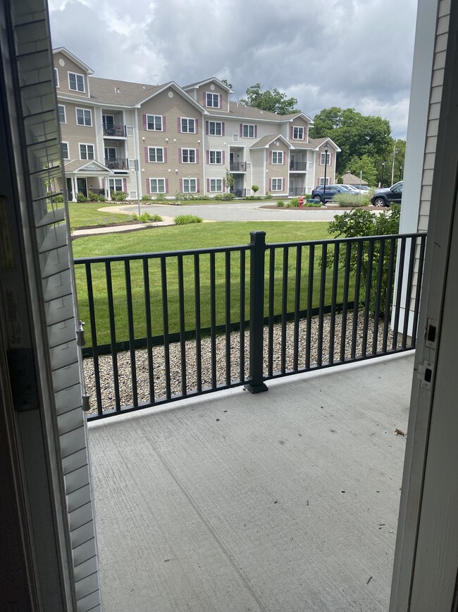Private Patio - 360 Andover St
