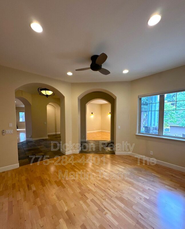Foto del edificio - 132 Waterford Ct