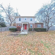 Building Photo - 4623 Douglas Ave