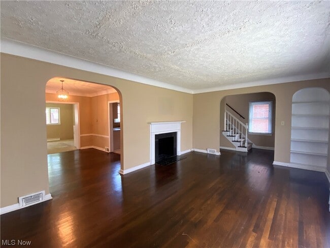 Foto del edificio - 3889 Grenville Rd