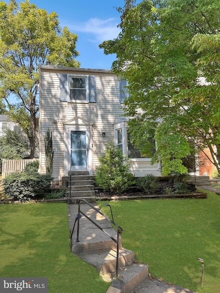 Building Photo - 9008 Piney Grove Dr