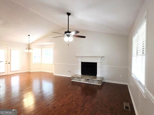 Building Photo - 570 Remington Ln