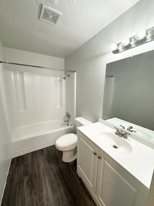 Foto del edificio - 207 Indiana Ave