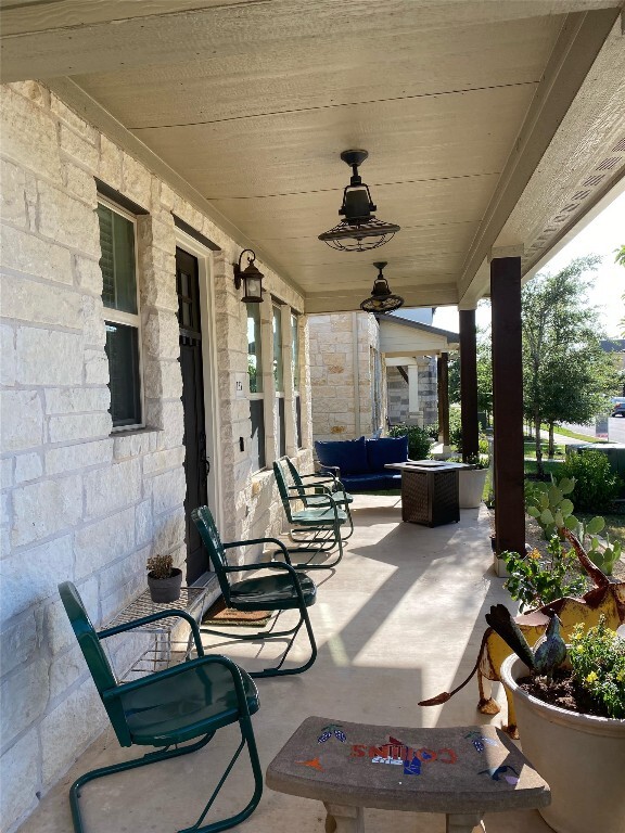 Building Photo - 133 Buckthorn Dr
