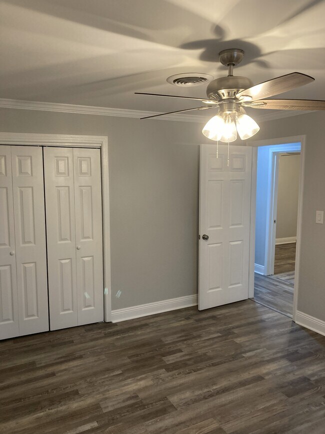 Building Photo - 321 Ismael Rd