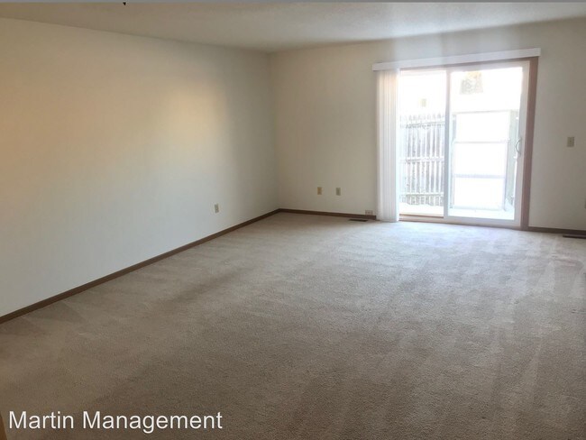 Building Photo - 2745-2751 Scarlet Oak Dr