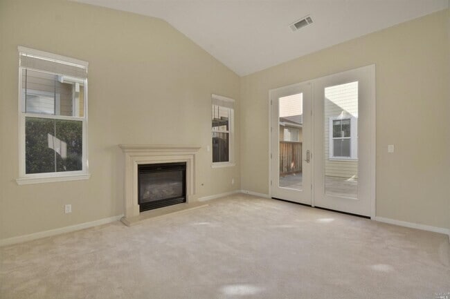 Building Photo - 940 Prospect Ave
