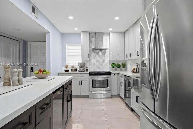 Foto del edificio - 6001 N Falls Cir Dr