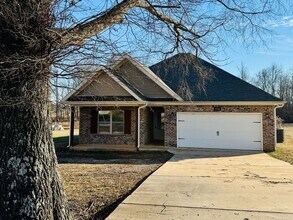 Building Photo - 336 Shady Ln