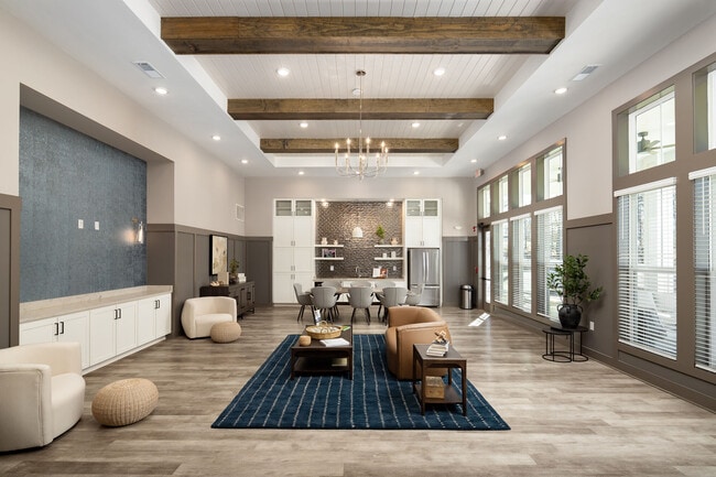 Building Photo - Arden