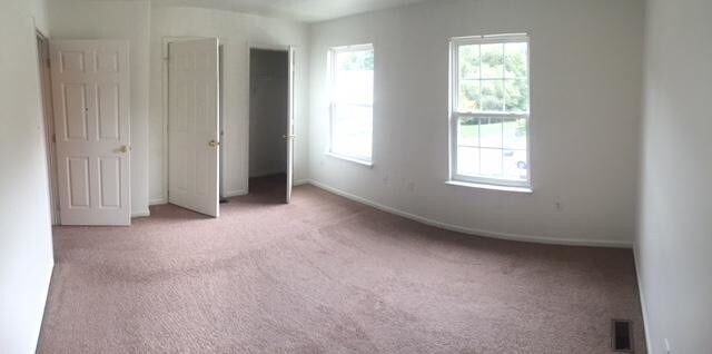 Building Photo - 31 Hickory Dr