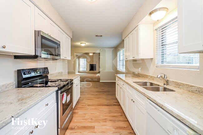 Foto del edificio - 15818 Nutcracker Ct