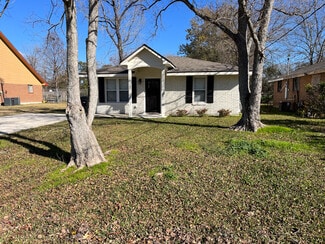 Building Photo - 5310 Astoria Dr