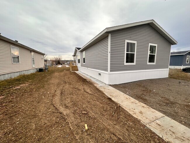 Foto del edificio - 15 Cavalier St N