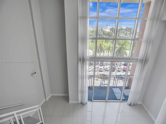 Foto del edificio - 244 Biscayne Blvd