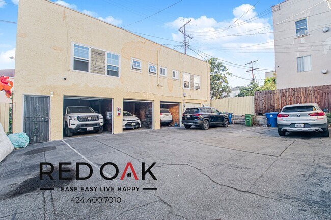 Building Photo - 423 N Normandie Ave