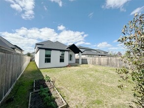 Building Photo - 15642 Dark Sky Trail