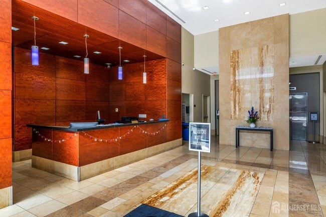 Building Photo - 1 Spring St