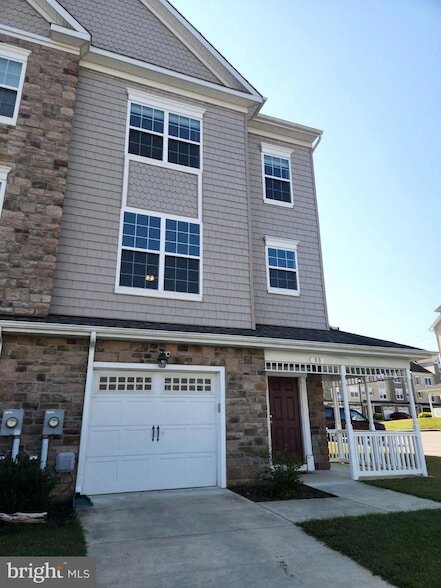Building Photo - 80 Clydesdale Ln