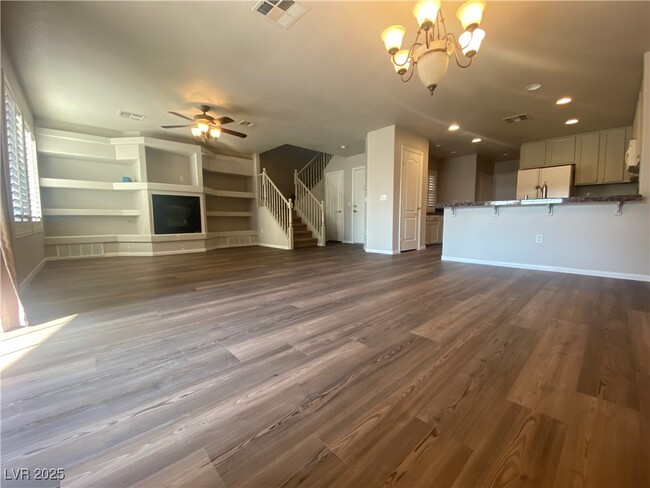 Building Photo - 7255 Diamond Canyon Ln