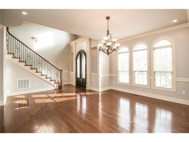 Foto del edificio - 5108 Sloan Cir