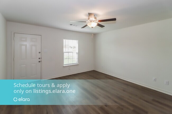 Foto del edificio - 220 CRESCENT PARK DR