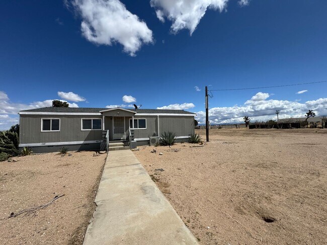 Foto del edificio - Acres on Acres!!!! With a Beautiful HOME!
