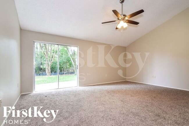 Foto del edificio - 7538 Highland Grove Dr
