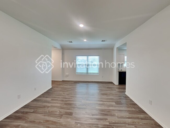 Foto del edificio - 4305 Connor Mills Ct